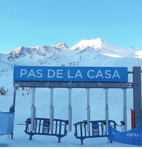 Neus Del Pas Lägenhet Pas De La Casa Exteriör bild